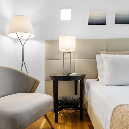 Mbird 19 404 Apartmán